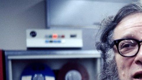 Isaac Asimov es uno de los más famosos autores de ciencia ficción.