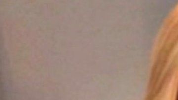 Ellie Long  quería ser médico.