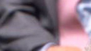 Theresa May urgió a los parlamentarios a encontrar soluciones negociables.