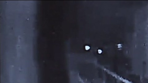 La mujer cuando rompió los vidrios.