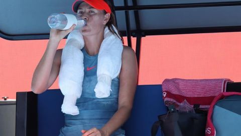 La tenista rusa Maria Sharapova debutó con el pie derecho en el Abierto de Australia.