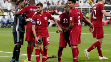 Por cada gol que anotaban, los jugadores de Qatar era agredidos a "zapatazos"