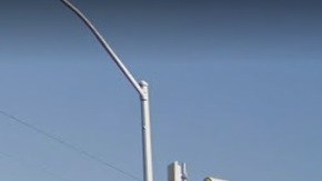 Intersección de Mott Avenue y Beach Channel Drive en Far Rockaway