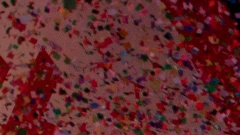 The ball drops to enter in the new year during New Year's Eve celebrations in Times Square on January 1, 2018 in New York. / AFP PHOTO / DON EMMERT        (Photo credit should read DON EMMERT/AFP/Getty Images)