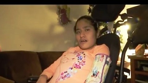 Michelle Molina no puede hablar ni caminar