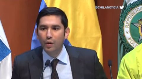 El ex fiscal se había declarado "no culpable" y luego admitió el hecho