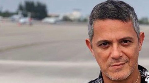 Alejandro Sanz apoyando a Venezuela
