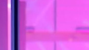 Ariana Grande en su nuevo video musical, "7 rings"