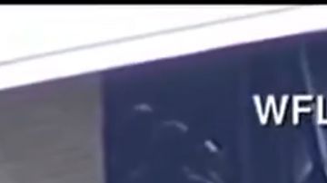 Policías investigan en el banco donde 5 personas murieron en Florida.
