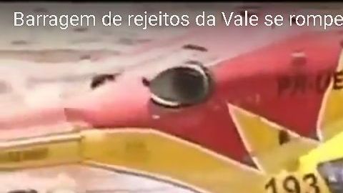 La rotura del dique ocurrió cerca de trabajadores de la mina en Minas Gerais.