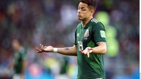 El "Chicharito" no se va del West Ham si es a préstamo.
