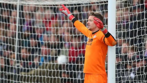 Wayne Hennessey, portero del Crystal Palace, es investigado por presuntamente haber hecho el saludo nazi