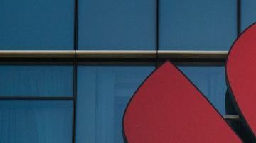 Los directivos consideraron que el acto generó "severos daños" a la marca.