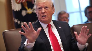 Trump no da su brazo a torcer en la construcción del muro