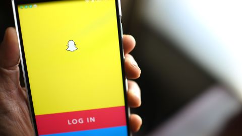 Snapchat vivió años de crecimiento exponencial hacia mediados de esta década  parecía llamada a hacer sombra a auténticos gigantes de las redes sociales como Facebook o Instagram.