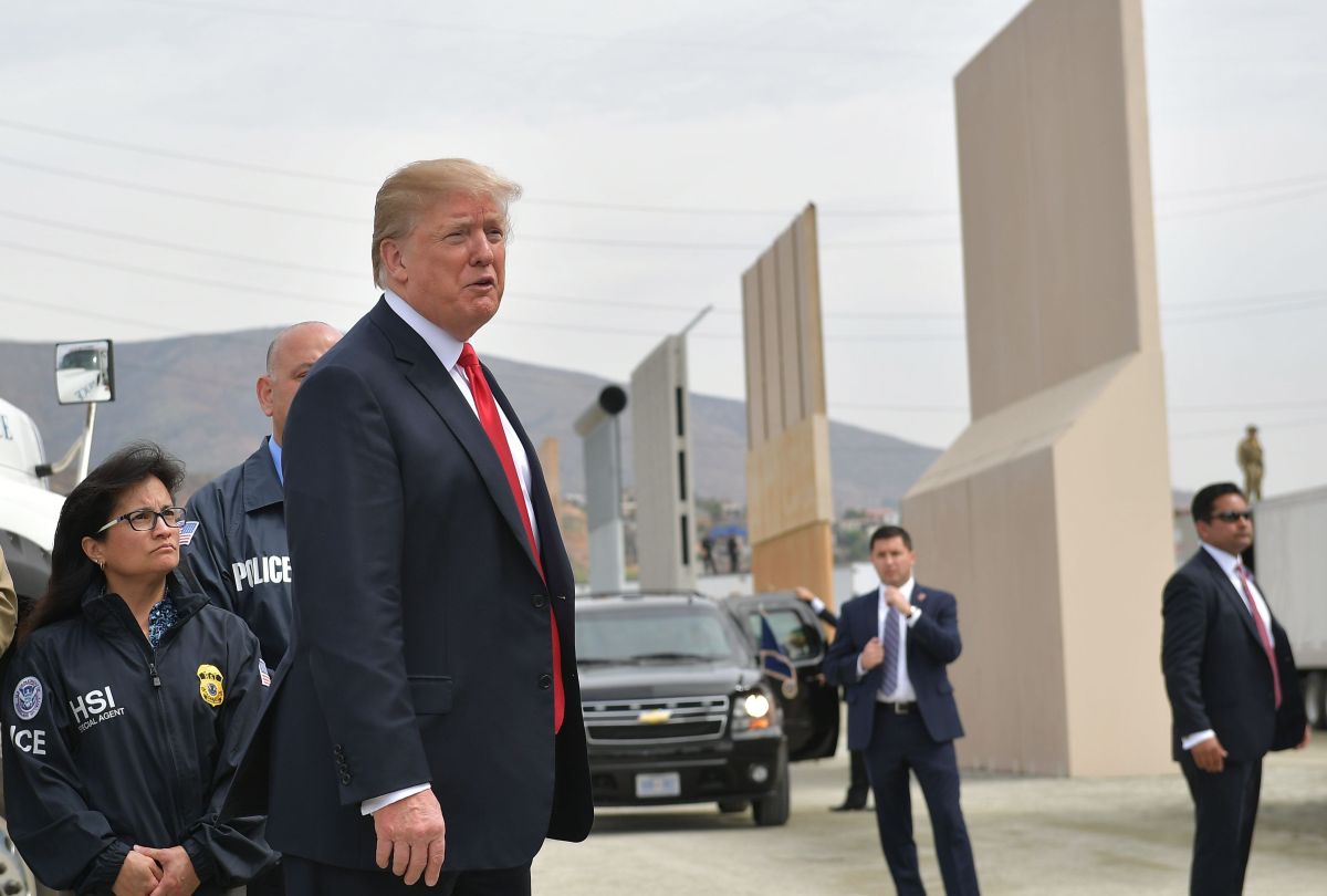 Trump no da su brazo a torcer en la construcción del muro fronterizo.