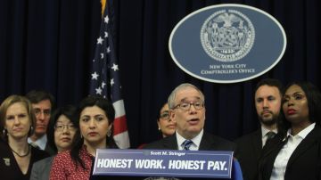 El contralor de la Ciudad de Nueva York Scott M. Stringer anunció una nueva campaña para devolver salarios robados por contratistas.