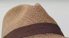 El asesinato del periodista Javier Valdez (izquierda) surgió en el juicio contra "El Chapo".