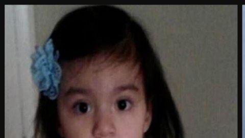 Johnathan Fair y Skylar Méndez.