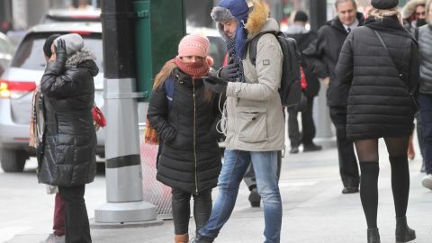 Las temperaturas se desplomarán drásticamente hasta por debajo de los 10° Fahrenheit este jueves.