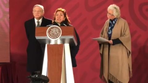 AMLO (izquierda) reiteró que protegerán a quienes son víctimas de violación a derechos humanos.