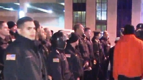 Protesta en las afueras de Paterson City Hall, NJ