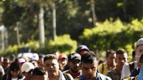 Caravana migrante de salvadoreños.