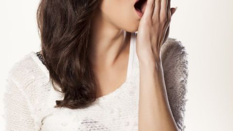 El mal aliento puede ser reflejo de varias afecciones, como la alitosis./Shutterstock.