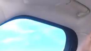 La cantante tiene 5 lujosos autos, pero ella no sabe como maneja