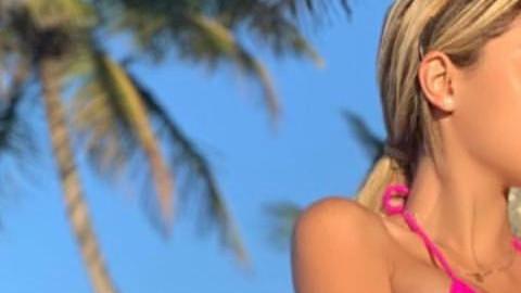 Alexa Dellanos.