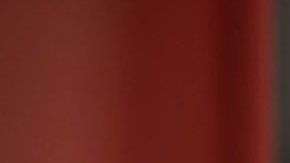 Anne Hathaway es una madre dedicada.