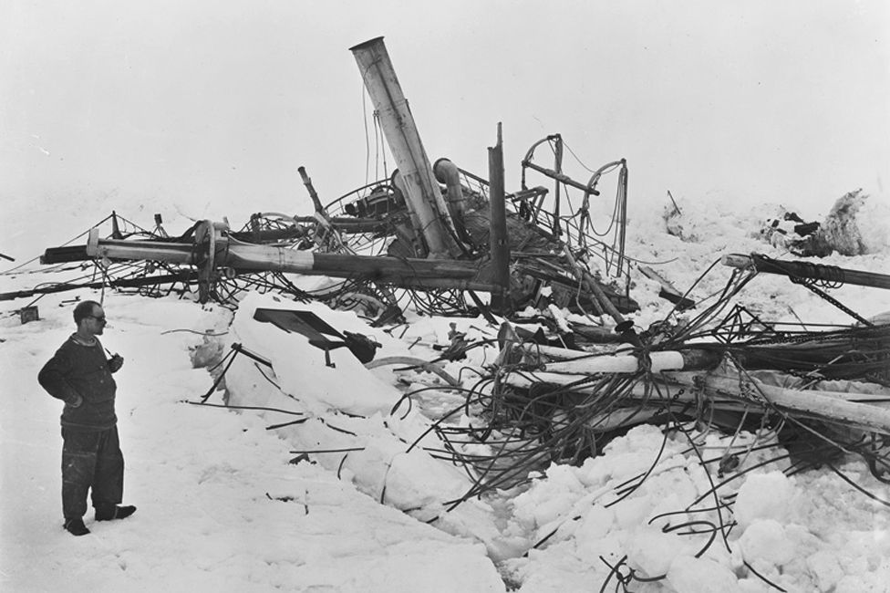 El Endurance fue aplastado por bloques de hielo y se hundió en 1915.