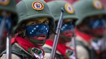 La cúpula militar se mantiene fiel a Maduro