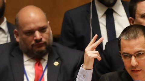 El ministro de Relaciones Exteriores de Venezuela acusó a Colombia de organizar una agresión contra su país.