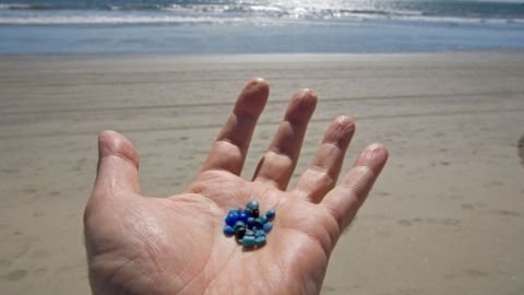 Las "lágrimas de sirena" contaminan los océanos.