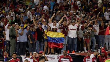 Aficionados de Venezuela exigieron con gritos la caída del régimen de Nicolás Maduro