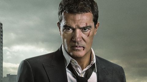 Antonio Banderas en la película "Acts of Vengeance", ahora en Netflix.