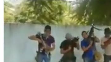 Los jóvenes le expresan su lealtad a "El Mencho".