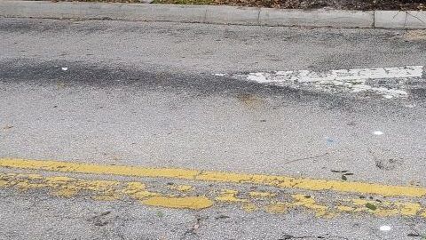 Un bache profundo en una calle de Nueva York