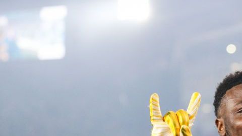 Samson Ebukam es pieza fundamental en la defensa de Los Angeles Rams