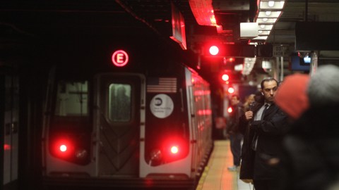 El alcalde De Blasio y el Gobernador Cuomo proponen plan para ayudar a la MTA