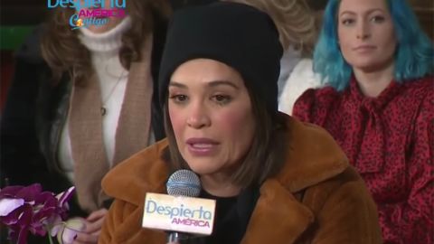 Karla Martínez no pudo contener las lágrimas