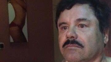 Fotografía de archivo fechada el 8 de enero de 2016, que muestra al narcotraficante Joaquín "El Chapo" Guzmán momentos después de ser capturado en Los Mochis, Sinaloa.