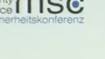 El vicepresidente Pence tuvo que continuar su discurso sin aplausos de por medio.