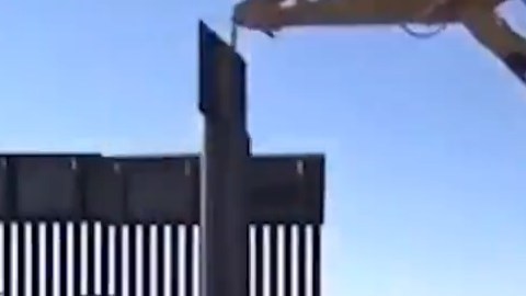El presidente Trump presumió el avance del muro en Nuevo México.