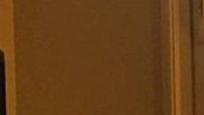 El perro del futbolista desaparecido sigue esperando a que regrese.