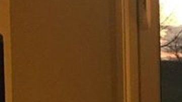 El perro del futbolista desaparecido sigue esperando a que regrese.