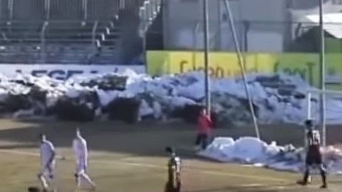 El Pro Piacenza italiano libró la desafiliación pero fue drásticamente goleado.