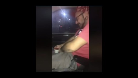 Howard Webb moja los testículos.