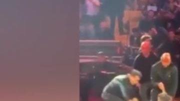 Alejandro Fernández fue a parar al suelo